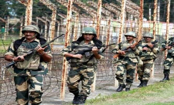 LoC पर पाक की नापाक फायरिंग का भारत ने दिया जवाब