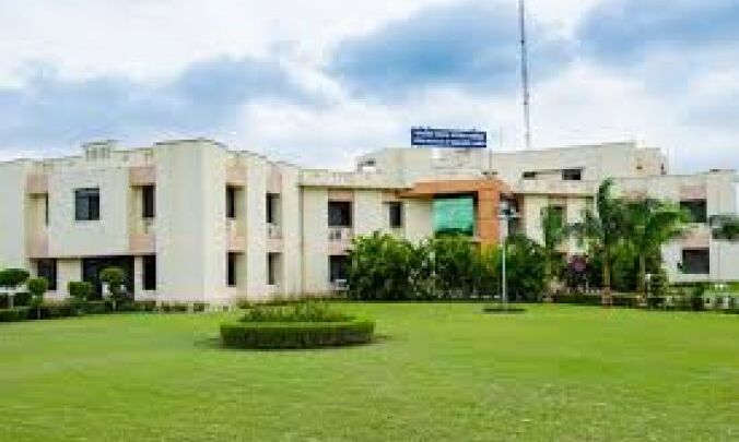 IIM काशीपुर में निकली वैकेंसी, 30000 रुपये प्रति माह वेतन