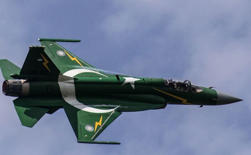 भारत से तनावपूर्ण रिश्‍तों के बीच पाकिस्‍तान को अमेरिका ने दिया बड़ा झटका