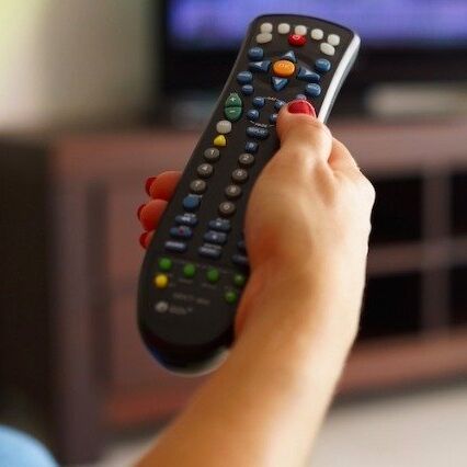 Tata Sky और Airtel Digital TV पर आसानी से कर पाएंगे चैनल सेलेक्ट, अपनाएं ये स्टेप्स