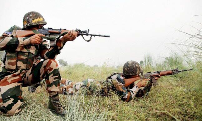 पाकिस्तानी सेना ने सोमवार को एक बार फिर सीमा पर सीजफायर उल्‍लंघन किया है