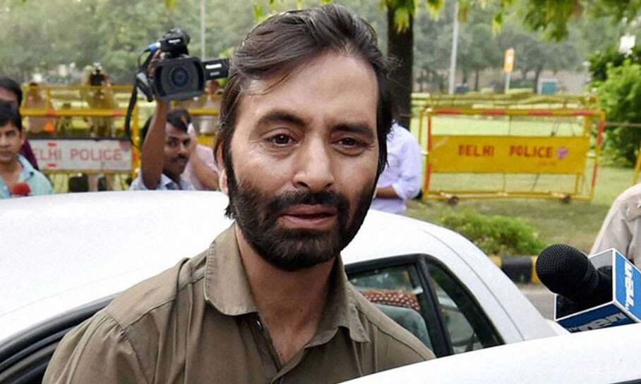 जम्मू एवं कश्मीर लिबरेशन फ्रंट के अध्यक्ष यासीन मलिक के खिलाफ जन सुरक्षा अधिनियम के तहत मामला दर्ज किया गया