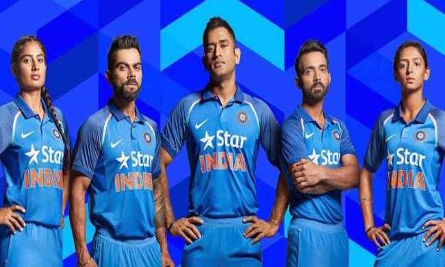 विराट और धौनी ने टीम इंडिया की नई जर्सी को बेहद शानदार बताया और कहा इसमें हैं बड़ी खूबियां