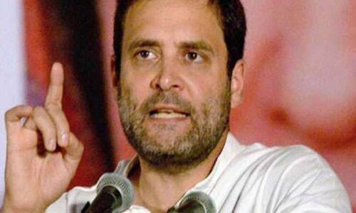 रैली स्‍थल पर पहुंचे राहुल गांधी, जोरदार नारेबाजी के साथ स्‍वागत