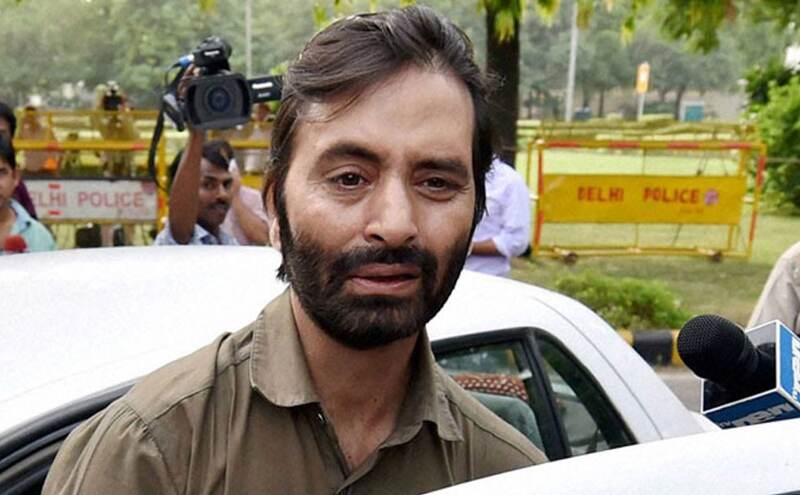 जम्मू एवं कश्मीर लिबरेशन फ्रंट के अध्यक्ष यासीन मलिक के खिलाफ जन सुरक्षा अधिनियम के तहत मामला दर्ज किया गया