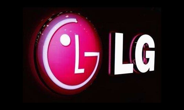 फोल्डेबल स्मार्टफोन को जाइए भूल, LG कर रहा स्ट्रैचेबल डिस्प्ले पर काम