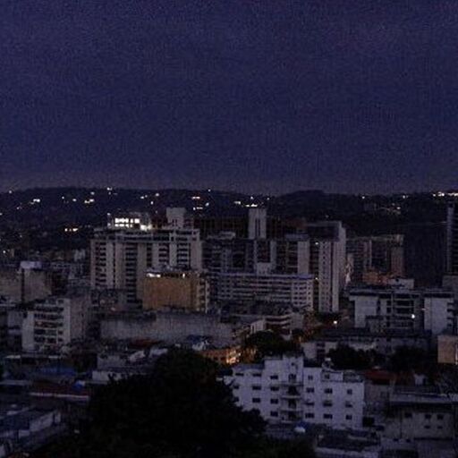 वेनेजुएला में गुल हो गई बिजली, डायलसिस ना होने से 15 मरीजों की मौत, कई की हालत गंभीर