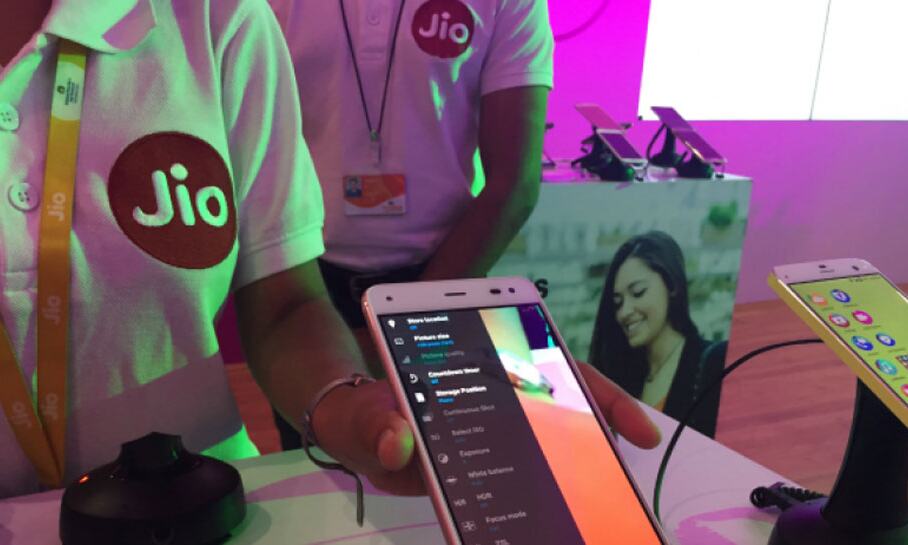 Jio और वोडाफोन ने इस मामले में फिर मारी बाजी, Trai का खुलासा