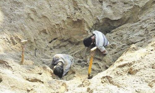 अवैध उत्खनन में फिर गवानी पड़ी, दो सगे भाइयों को अपनी जान