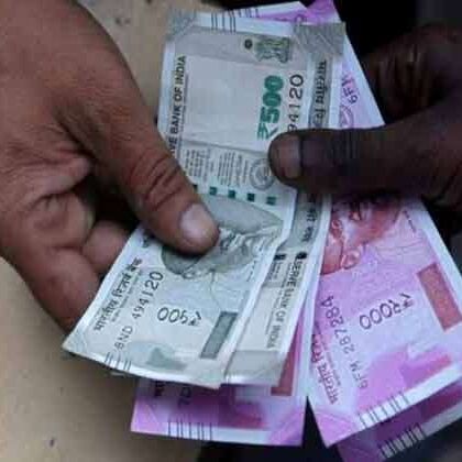 PPF बनाम सुकन्या समृद्धि अकाउंट, जान लें दोनों के बीच 5 अंतर