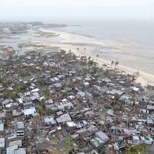 जिम्बाब्वे में चली ऐसी हवा, एक ही झटके में सुला गई 300 लोगों को मौत की नींद