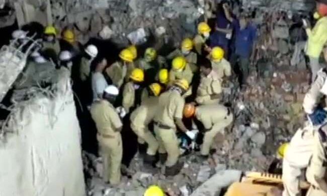 धारवाड़ में पांच दिन पहले गिरी इमारत, अब तक 16 की मौत; राहत बचाव कार्य जारी