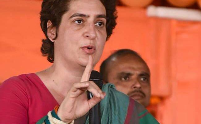 प्रियंका का तंज, टीशर्ट बेचने की बजाय लोगों की पीड़ा पर दें ध्यान