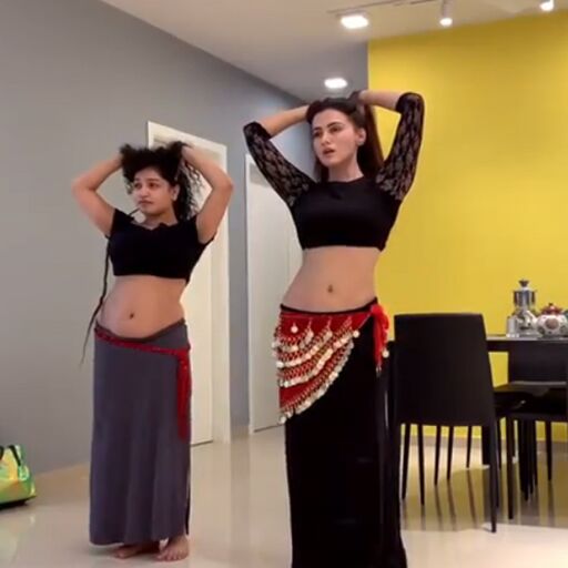 रणवीर-दीपिका के गाने पर सना खान ने किया बैले डांस,