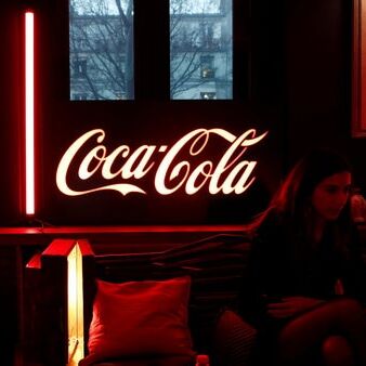 देशवासियों की सेहत का ध्यान रखेगी Coca Cola, आम पना और छाछ की बिक्री करेगी