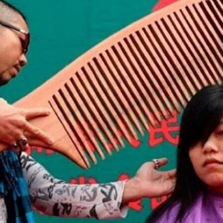 ये है दुनिया की सबसे बड़ी कंघी, ऐसे किया जाता है हेअरकट