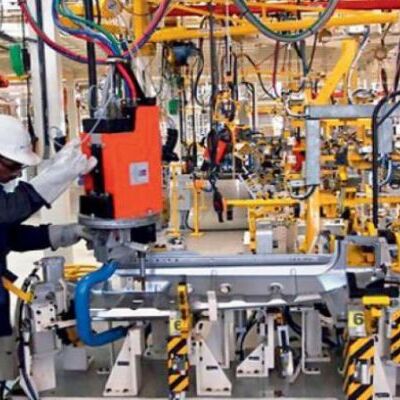 मैन्युफैक्चरिंग सेक्टर में आई सुस्ती, मार्च में PMI छह महीने के निचले स्तर पर