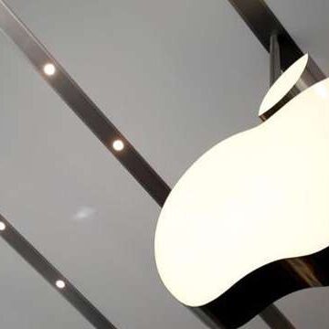 2019 iPhones को बड़ी बैटरी और वायरलेस चार्जिंग सपोर्ट के साथ किया जा सकता है लॉन्च