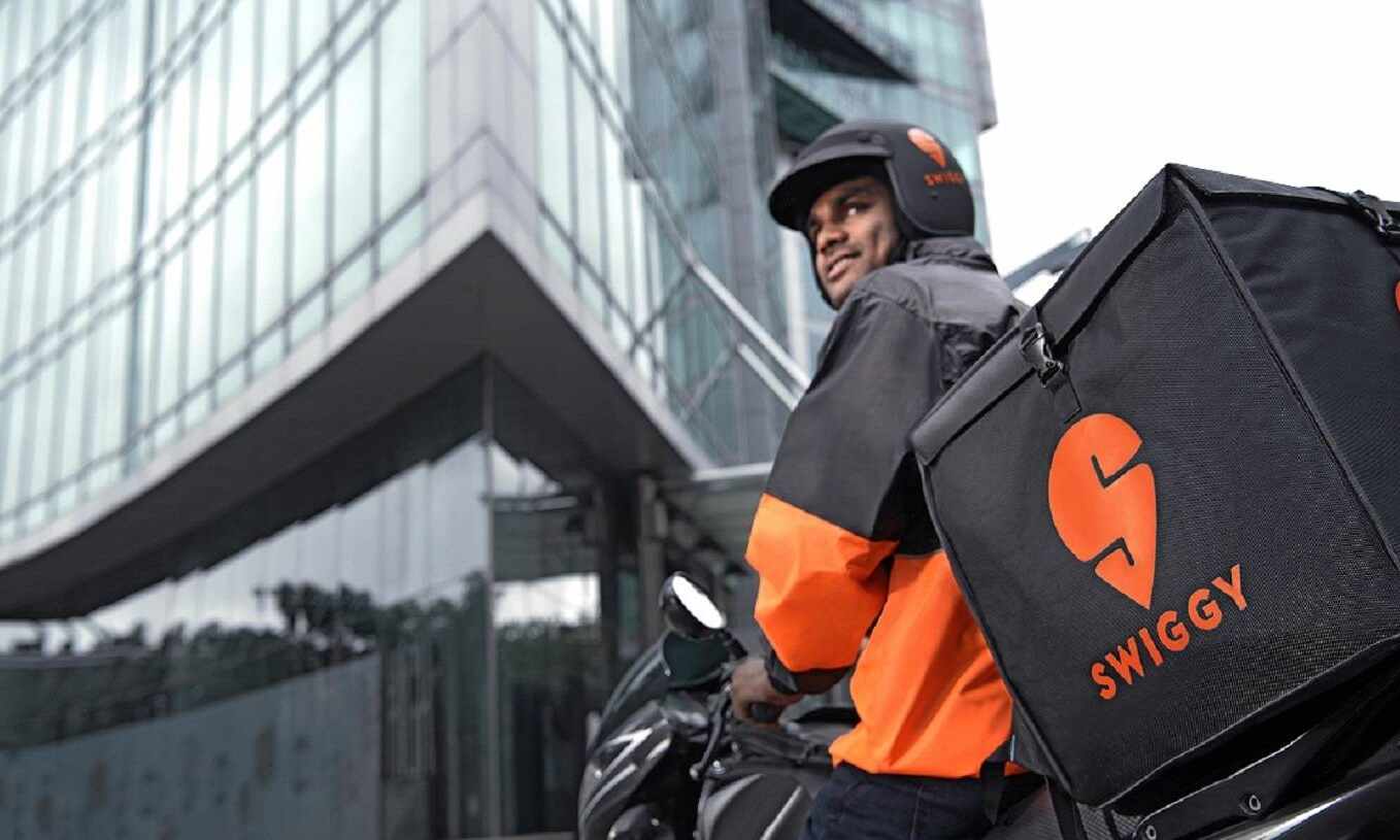 Swiggy Boy ने युवती से की अश्लील हरकत, शिकायत की तो मिला 200 रुपये का कूपन