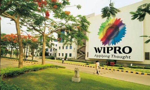  विप्रो में थे पाकिस्तानियों के 1150 करोड़ रुपये के शेयर, सरकार ने LIC को बेचे