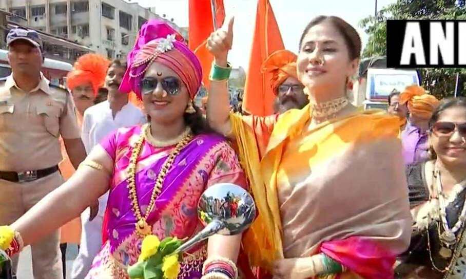 उर्मिला मातोंडकर ने भी गुड़ी पड़वा का पर्व धूमधाम से लोगों के बीच सेलिब्रेट किया