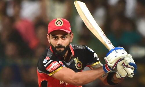 टी-20 क्रिकेट में  8000 रन पूरे करने वाले दूसरे भारतीय :विराट कोहली