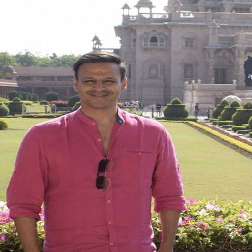  विवेक ओबेरॉय ने कहा कि अगर वह राजनीति में शामिल होते अगर ,राजनीति में आया तो वड़ोदरा से लड़ूंगा चुनाव