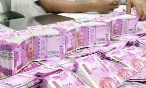  लोकसभा चुनाव 2019 के पहले चरण से पहले तेलंगाना पुलिस ने एक राष्ट्रीय पार्टी से जुड़ी 8 करोड़ रुपये की नकदी की जब्त