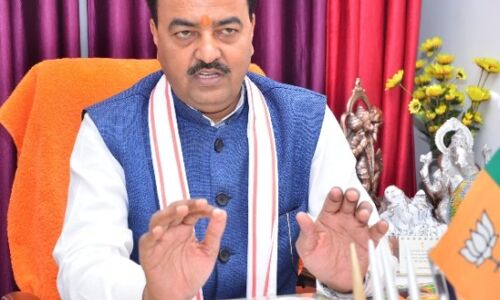 उत्तर प्रदेश के उप मुख्यमंत्री का दावा बोले, चुनाव के बाद मायावती को धोखा देंगे अखिलेश