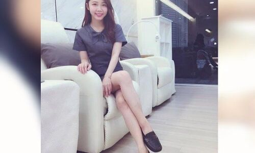 ये है दुनिया की सबसे खूबसूरत नर्स, मरीजों की लगी होती है लाइन