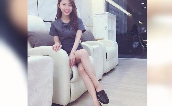 ये है दुनिया की सबसे खूबसूरत नर्स, मरीजों की लगी होती है लाइन