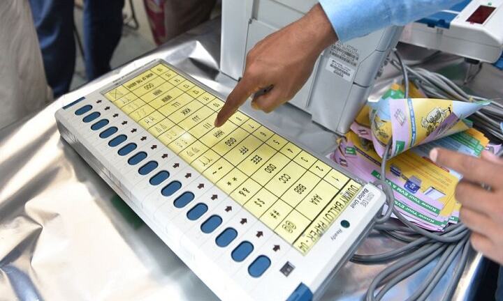यूपी की 8 सीटों पर मतदान आज , 96 उम्मीदवार हैं मैदान में किस पर भरोसा जताएगी जनता