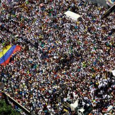 सूडान में तख्ता पलट की संभावना, टेलीविजन पर सेना ने कहा- जल्द होगी महत्वपूर्ण घोषणा