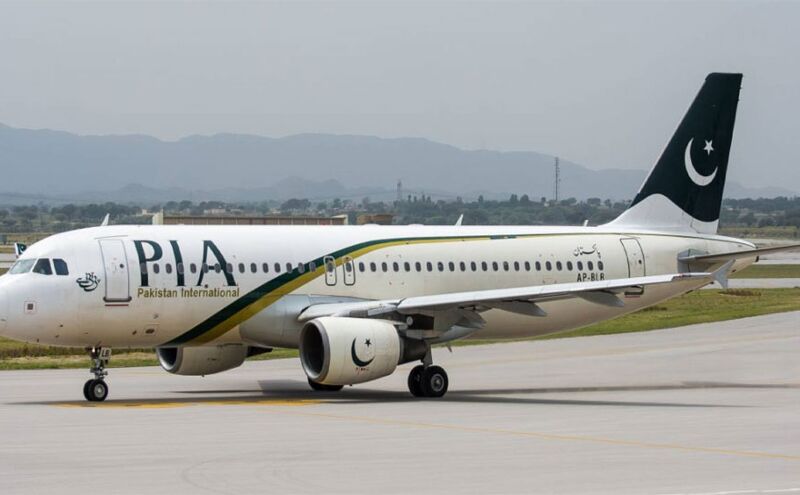 पाकिस्‍तान इंटरनेशनल एयरलाइंस के विमान से फ्रांस पहुंची एक विमान की एयरहोस्‍टेस अचानक लापता