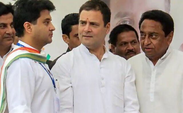 दिल्ली में लोकसभा चुनाव के लिए कांग्रेस ने संभावित उम्मीदवारों के नामों पर चर्चा की...