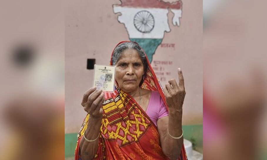 लोकसभा चुनाव 2019:  के पहले चरण के लिए गुरुवार को हुए चुनाव में कुल 69.43 प्रतिशत मतदान हुआ