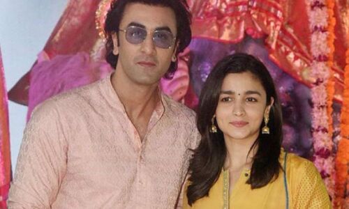 कलंक की स्पेशल स्क्रीनिंग, इन बड़े सितारों ने पहुंच बढ़ाई रौनक