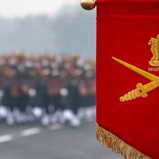 जम्‍मू-कश्‍मीर में खाई में गिरने से मेजर की मौत, सेना ने दी श्रद्धांजलि