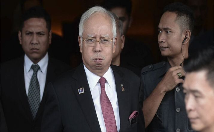 मलेशिया के पूर्व प्रधानमंत्री नजीब रजाक अपने खिलाफ भ्रष्टाचार के हाई प्रोफाइल मामले में सुनवाई शुरू
