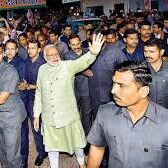 नरेन्द्र मोदी के हेलीकॉप्टर की कथित रूप से जांच करने के लिए निर्वाचन आयोग ने ओडिशा के जनरल पर्यवेक्षक को बुधवार (17 अप्रैल) को निलंबित कर दिया.