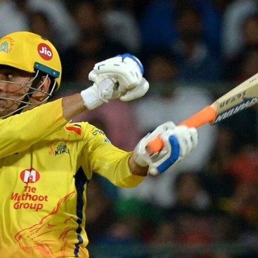 धोनी ने बेंगलुरू के खिलाफ रविवार रात अपने आईपीएल करियर की सबसे बेहतरीन पारी में से एक खेली