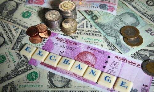 राशिफल: इन राशि वालों को आज होगा अचानक धन लाभ, प्लानिंग के साथ करें काम