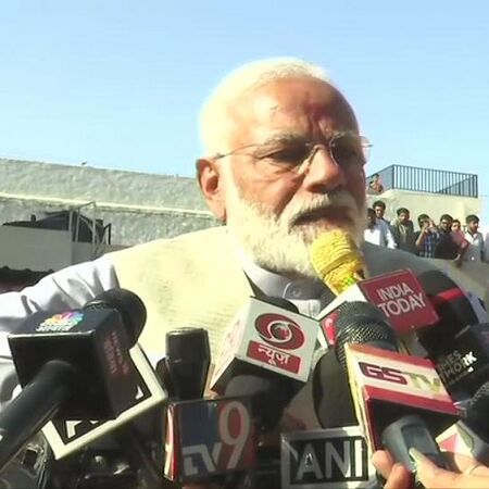  प्रधानमंत्री मोदी की वोटिंग अपील,आतंकवाद का शस्त्र IED, लोकतंत्र की ताकत वोटर ID