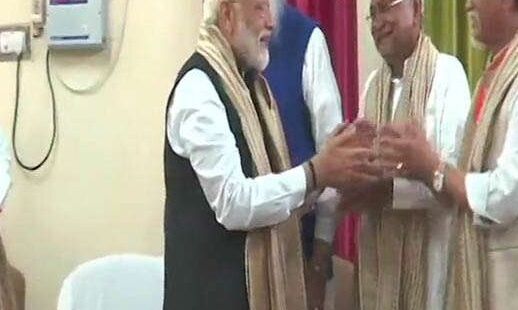 प्रधानमंत्री नरेंद्र मोदी ने वाराणसी लोकसभा सीट के लिए आज अपना नामांकन पत्र दाखिल किया