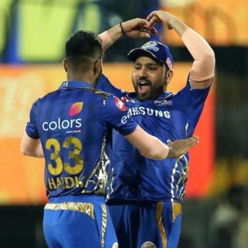 फैंस ने हार्दिक को बनाया इंडिया का रसेल, दोनों ने मारे एक दूसरे को ताने