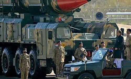 पाकिस्तान से 6 गुना ज्यादा है भारत का रक्षा बजट, प्रति व्यक्ति की सुरक्षा के लिए इतने रुपये किए खर्च