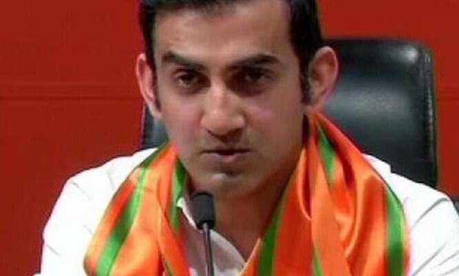 गौतम गंभीर पर 2 वोटर कार्ड रखने का आरोप लगाने वाली शिकायत पर कोर्ट में सुनवाई
