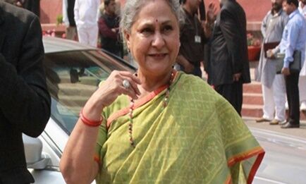  समाजवादी पार्टी की नेता जया बच्चन ने लखनऊ से अपनी पार्टी की नेता पूनम सिन्हा के लिए प्रचार किया