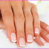 नाखूनों को दें ये प्रोटीन, नहीं टूटेंगे बीच से