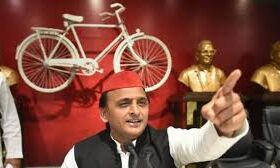 अखिलेश यादव की इच्छा नेताजी को भी मिले पीएम बनने का सम्मान